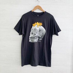 NWT Garfield - Black short sleeve Skull graphic t-shirt, M